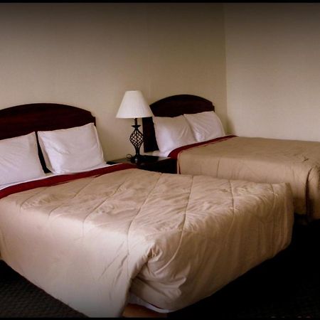 Guest Inn Роджерс Номер фото