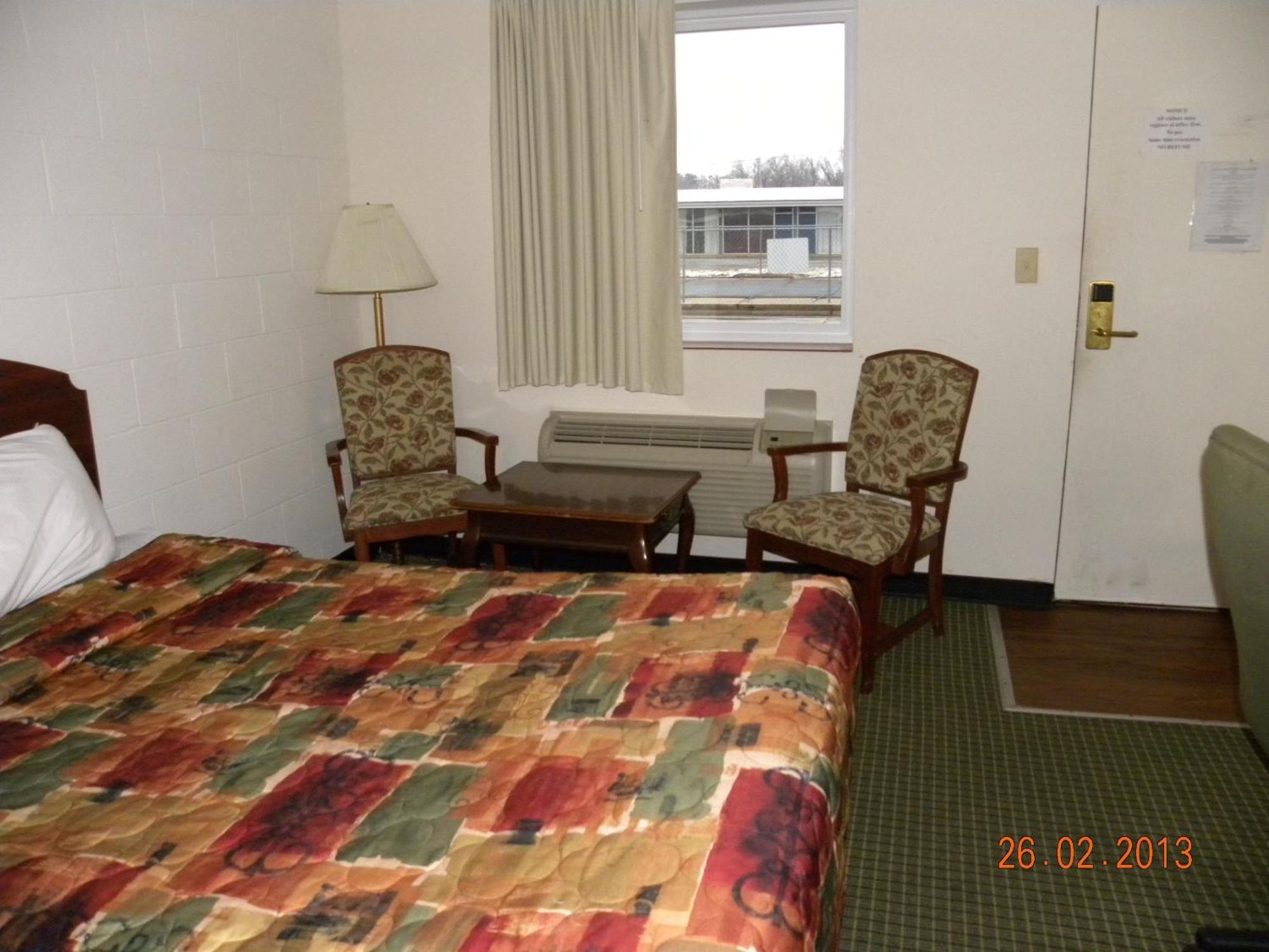 Guest Inn Роджерс Экстерьер фото