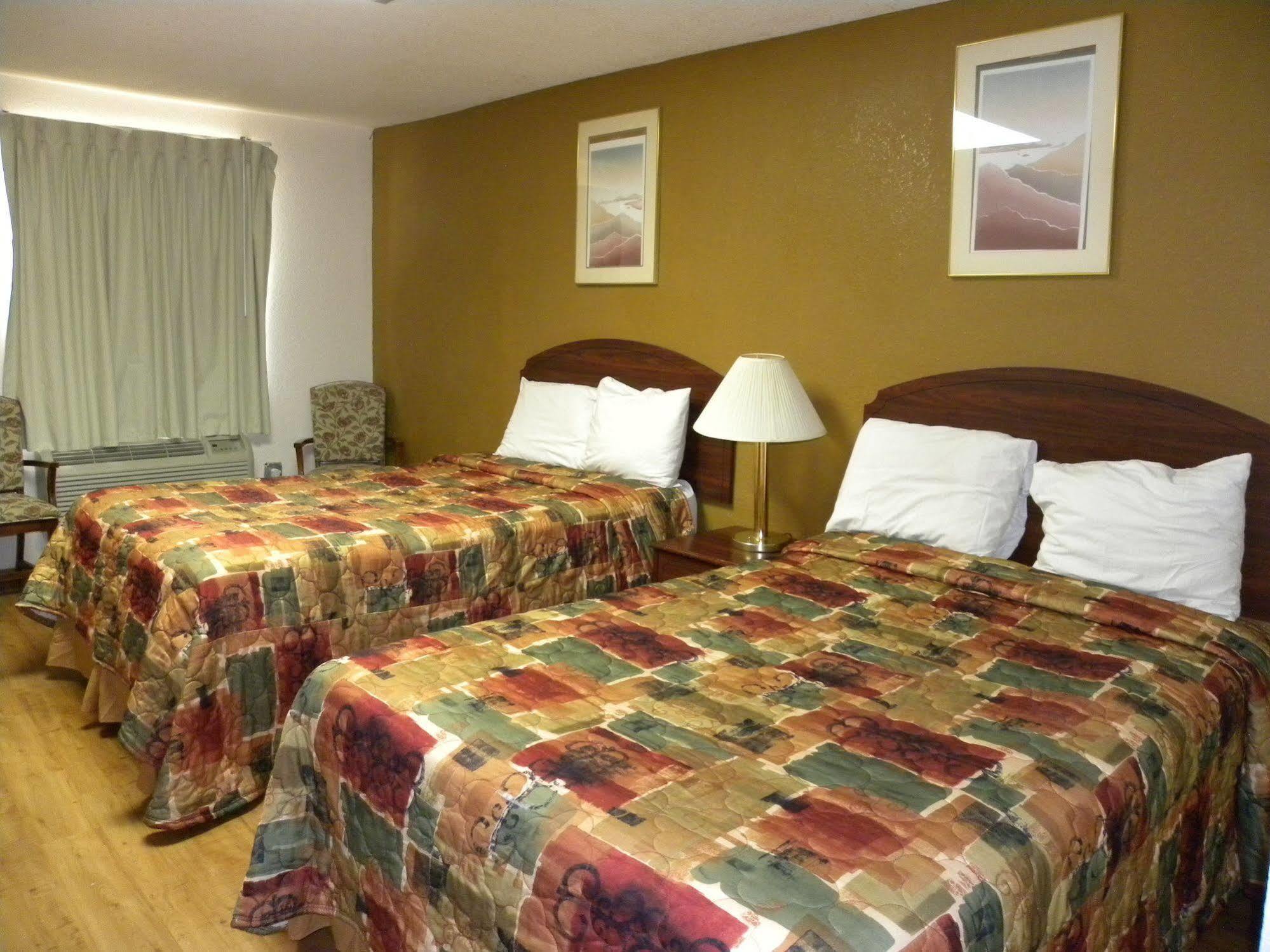 Guest Inn Роджерс Экстерьер фото